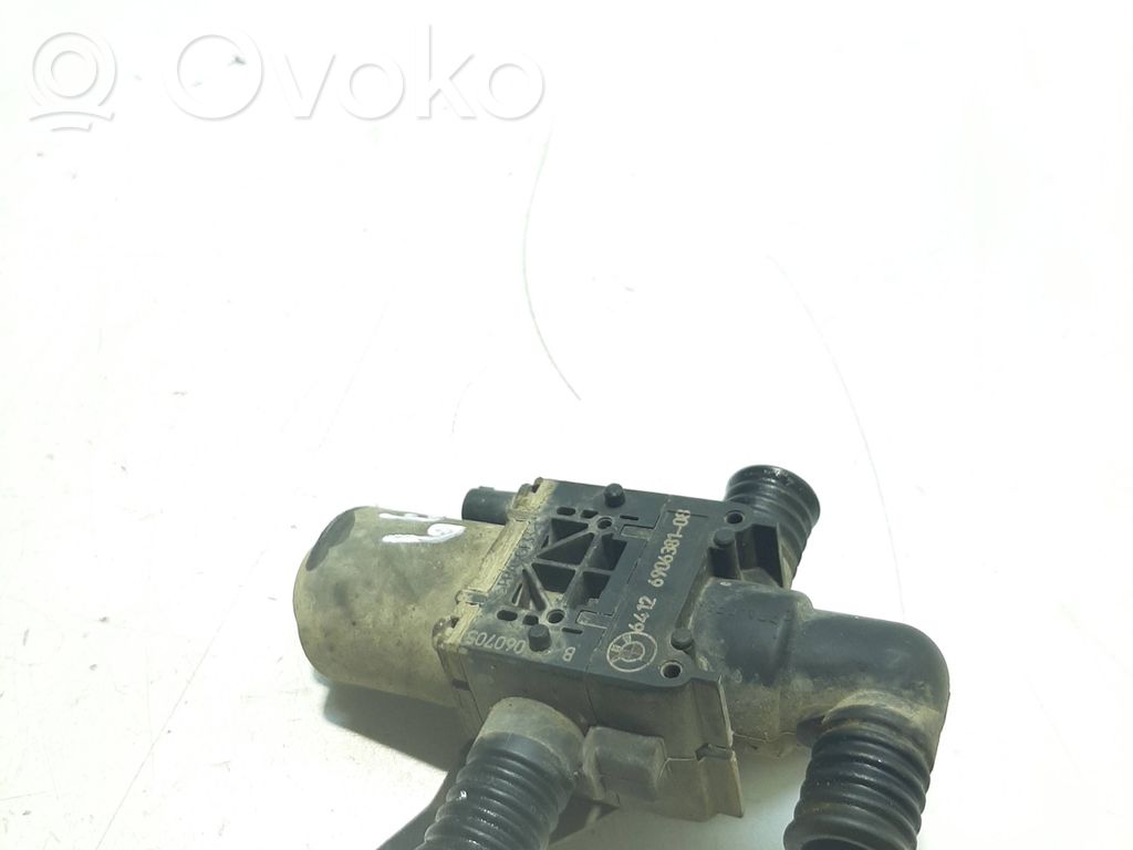 BMW 7 E65 E66 Apsildes radiatora vārsts (-i) 