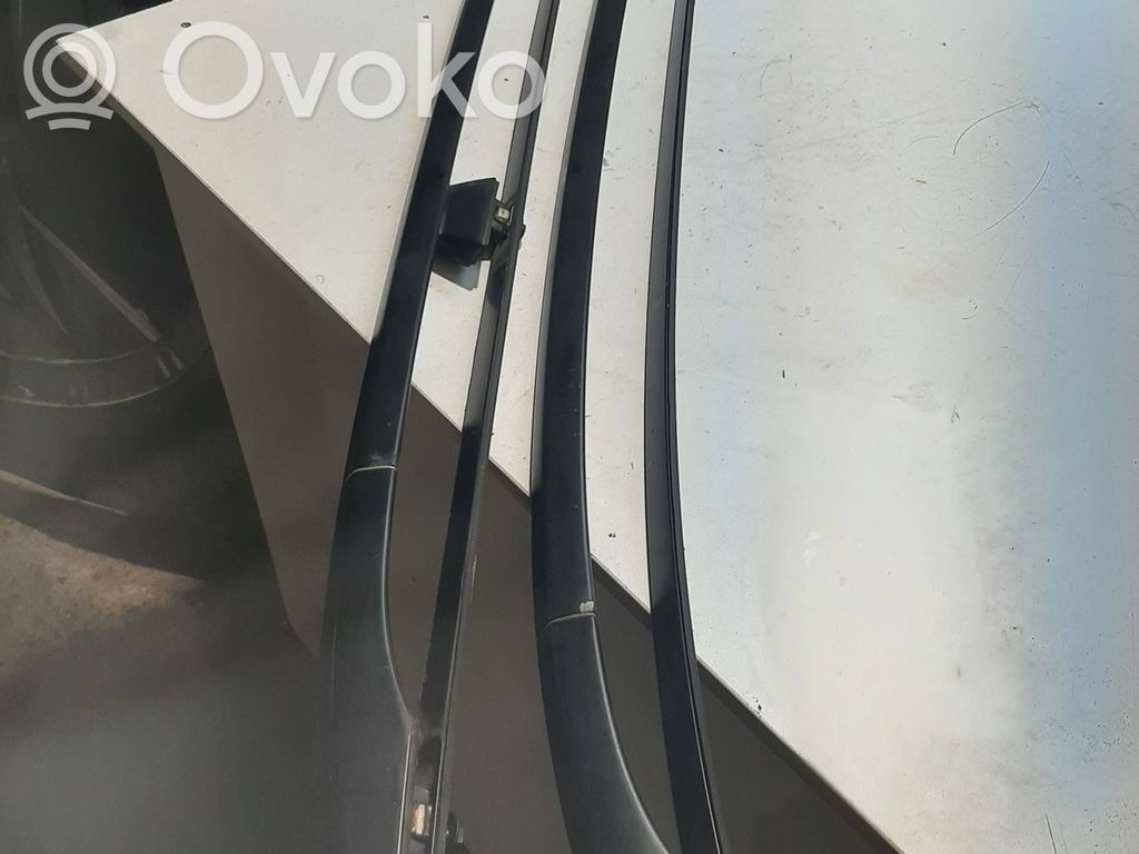 Roof bar rail