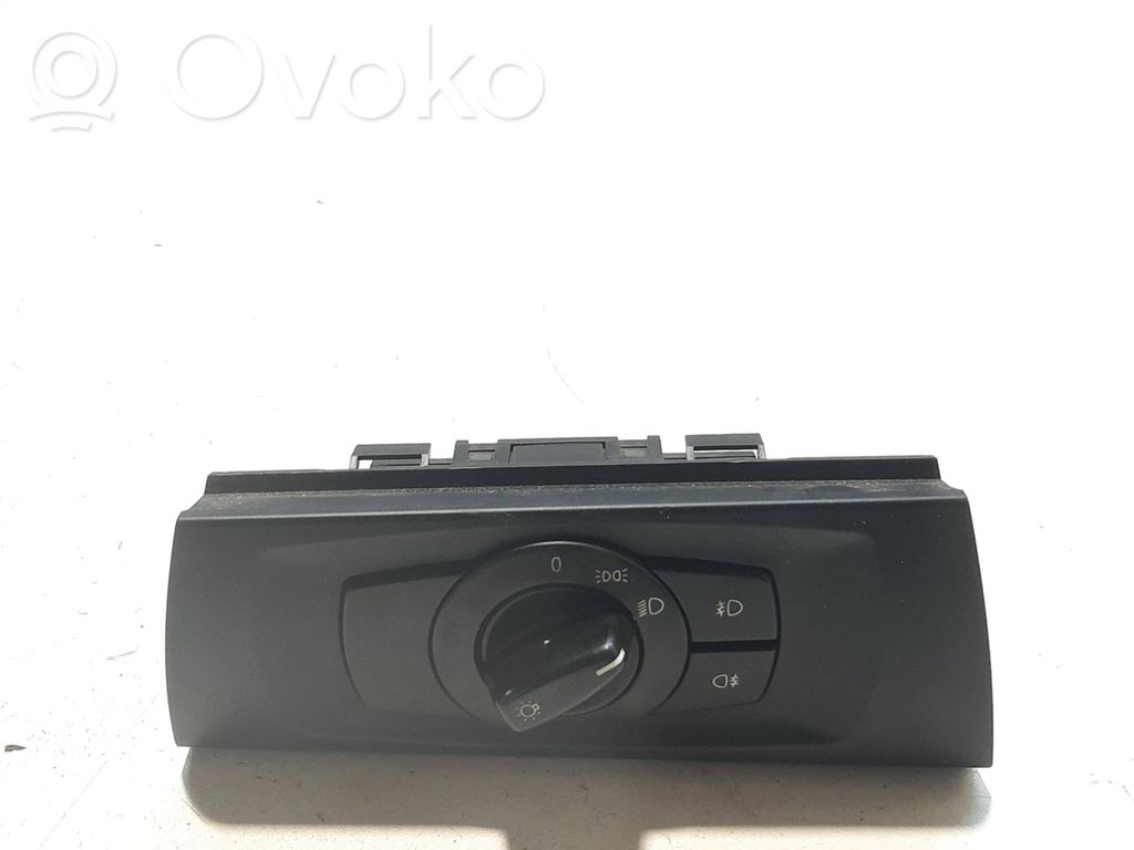 Light switch   6932798,336002020