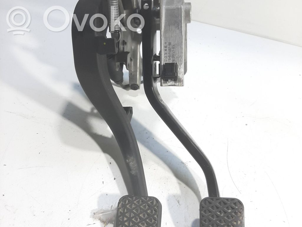 BMW 3 E90 E91 Assemblage pédale 