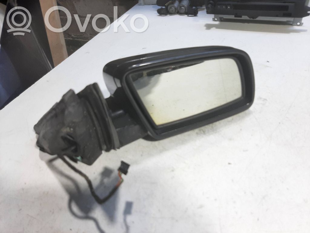 Front door electric wing mirror