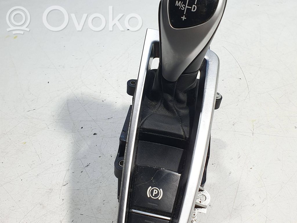 BMW 5 F10 F11 Pavarų perjungimo svirtis 