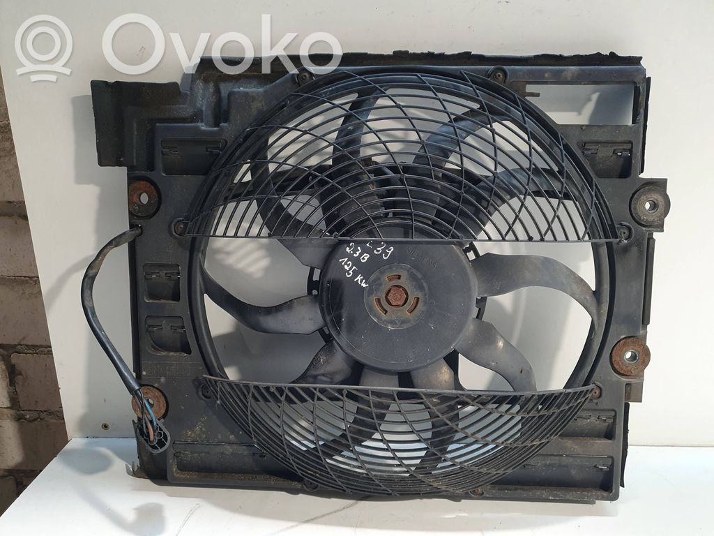 BMW 5 E39 Elektrisks radiatoru ventilators 