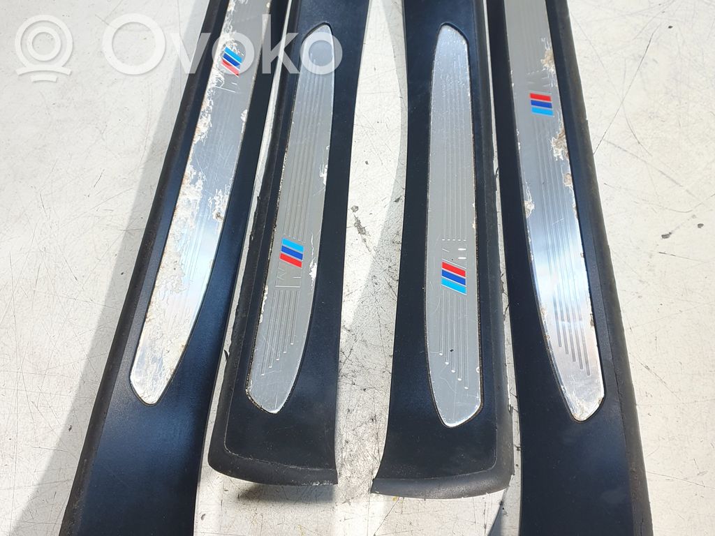 BMW 5 E60 E61 Zestaw listew progowych (wewnętrznych) 