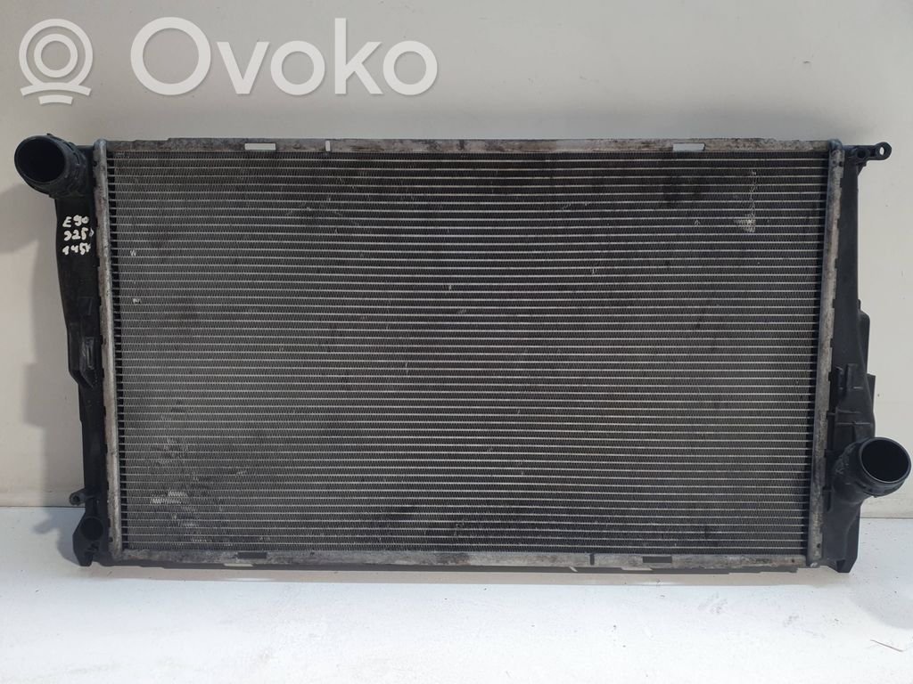 BMW 3 E90 E91 Coolant radiator 