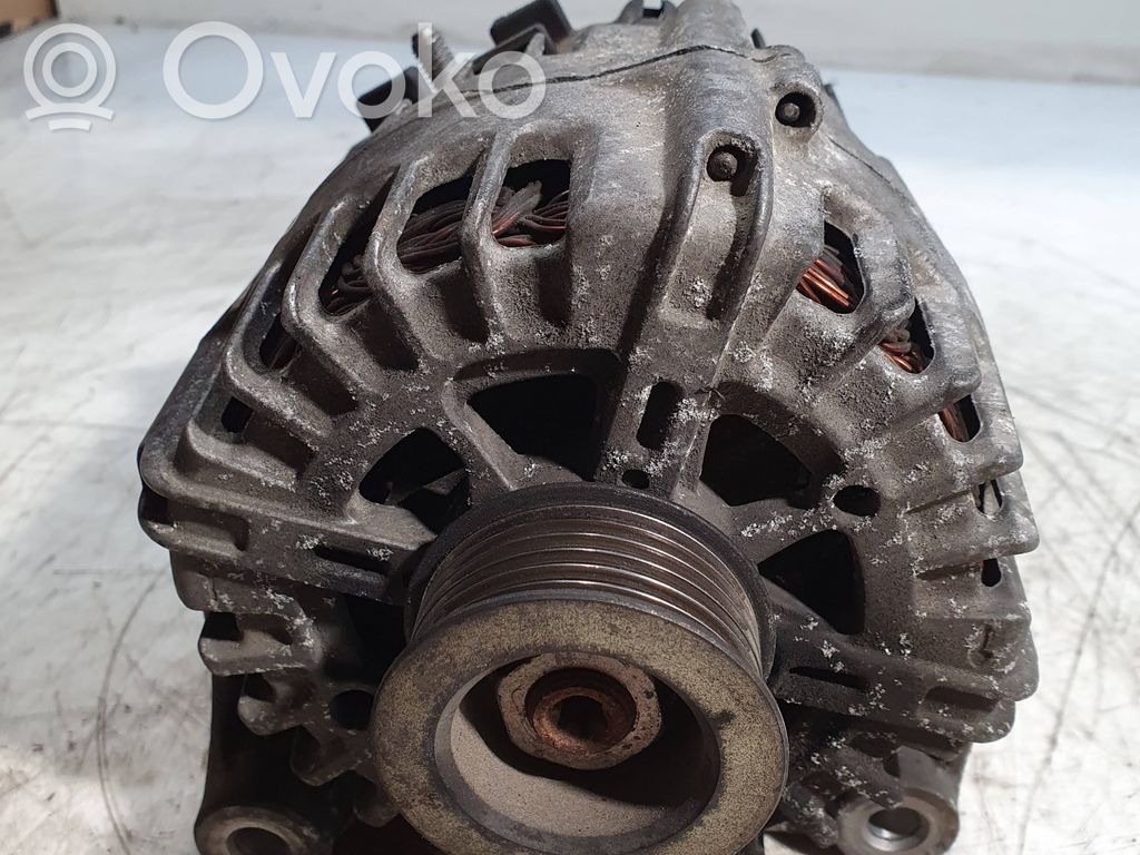BMW 3 E90 E91 Generator/alternator 
