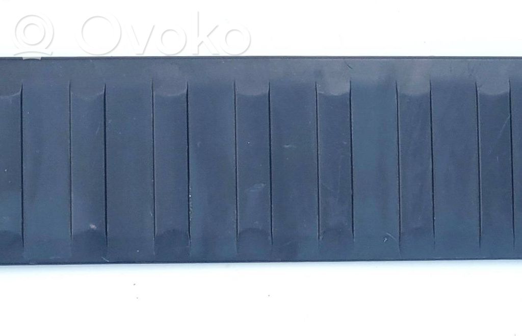 BMW X5 E53 Trunk/boot lower side trim panel 