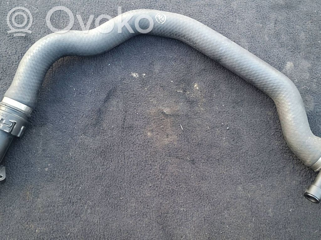 Engine coolant pipe/hose