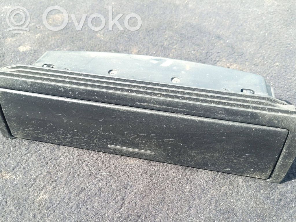 BMW 3 E46 Glove box 