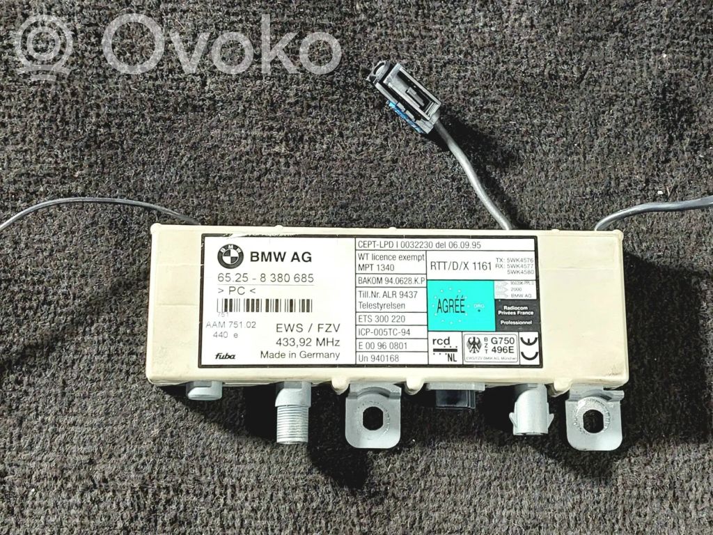 Pystyantennivahvistin   65258380685,ETS300220,E00960801,BAK0M940628,TCP005TC94