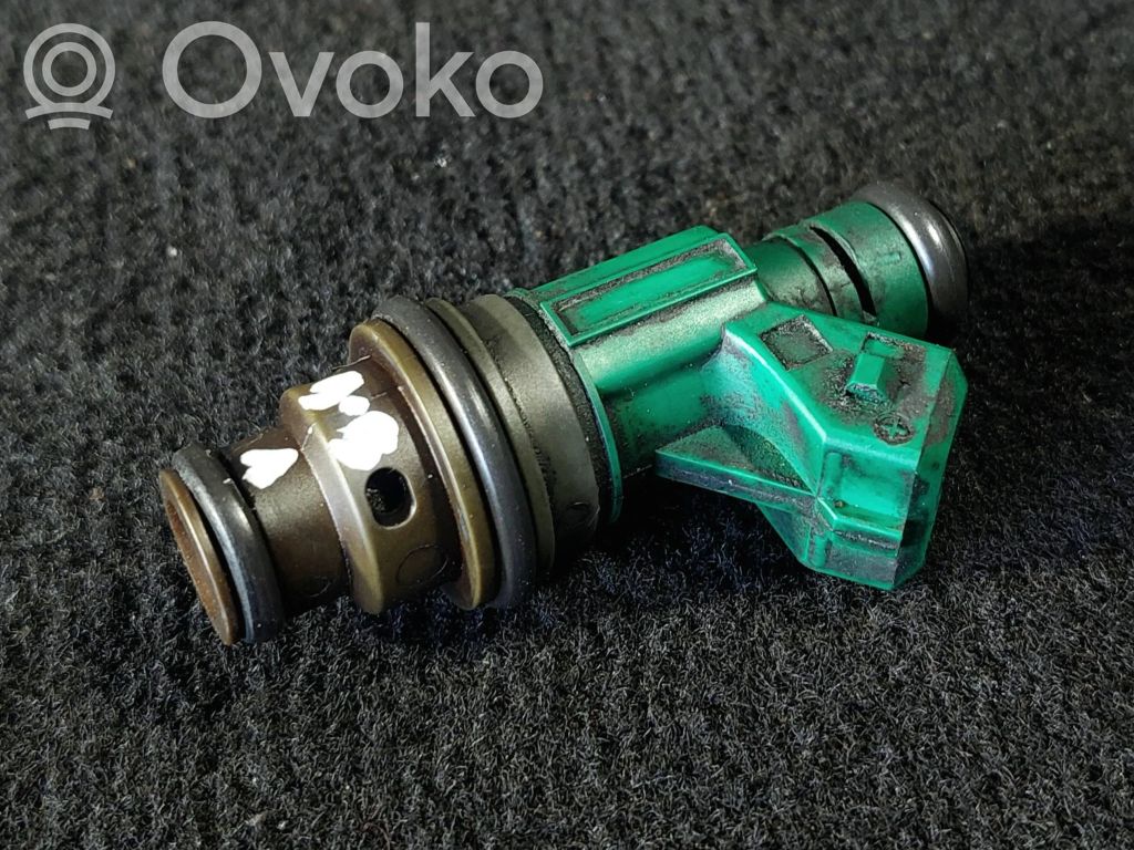 Saab 9-5 Inyector de combustible 
