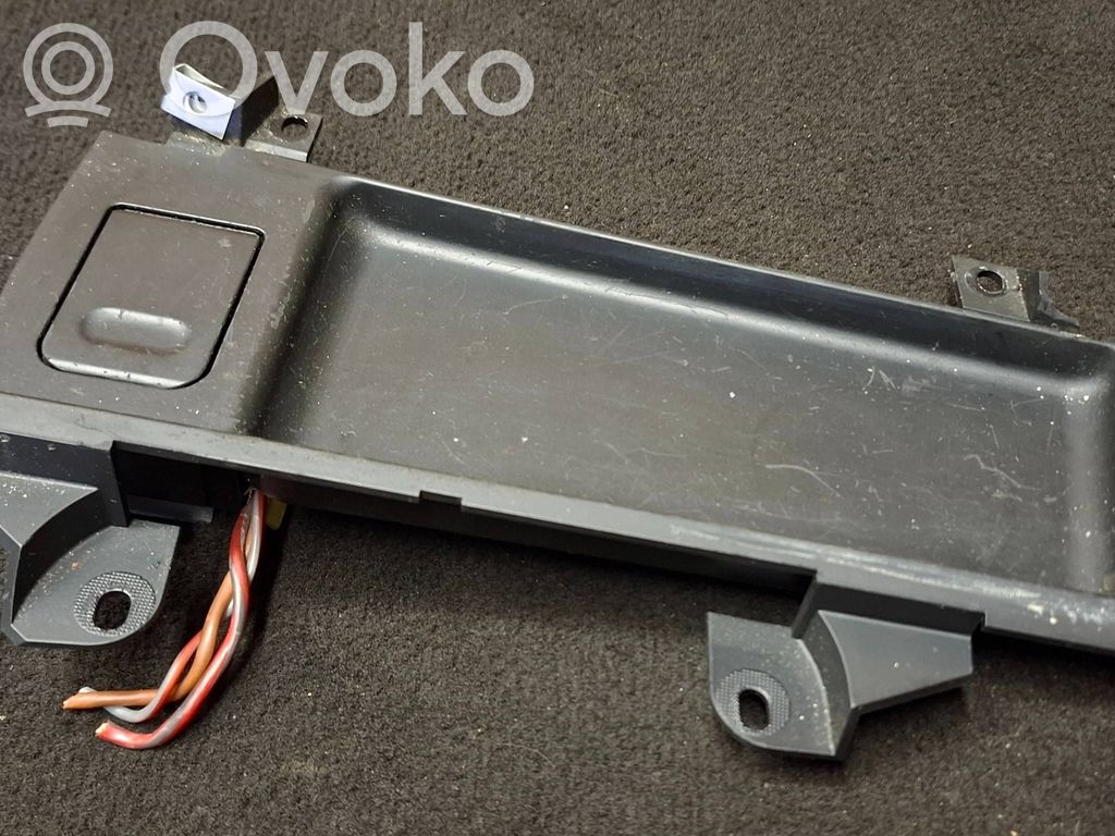 Dashboard storage box/compartment   8159694