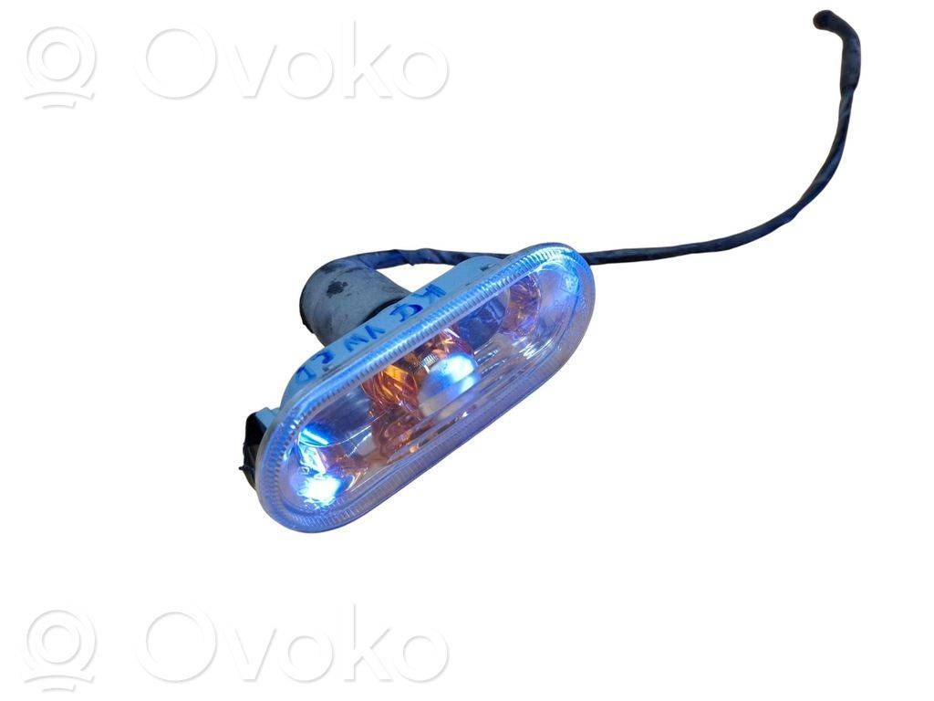 Volkswagen Transporter - Caravelle T5 Front fender indicator light 
