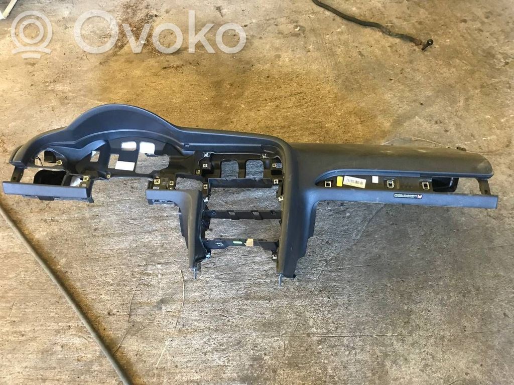 Audi A6 S6 C6 4F Panelė 