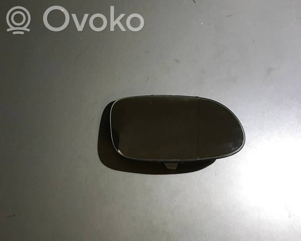 Mercedes-Benz A W169 Sivupeilin lasi 