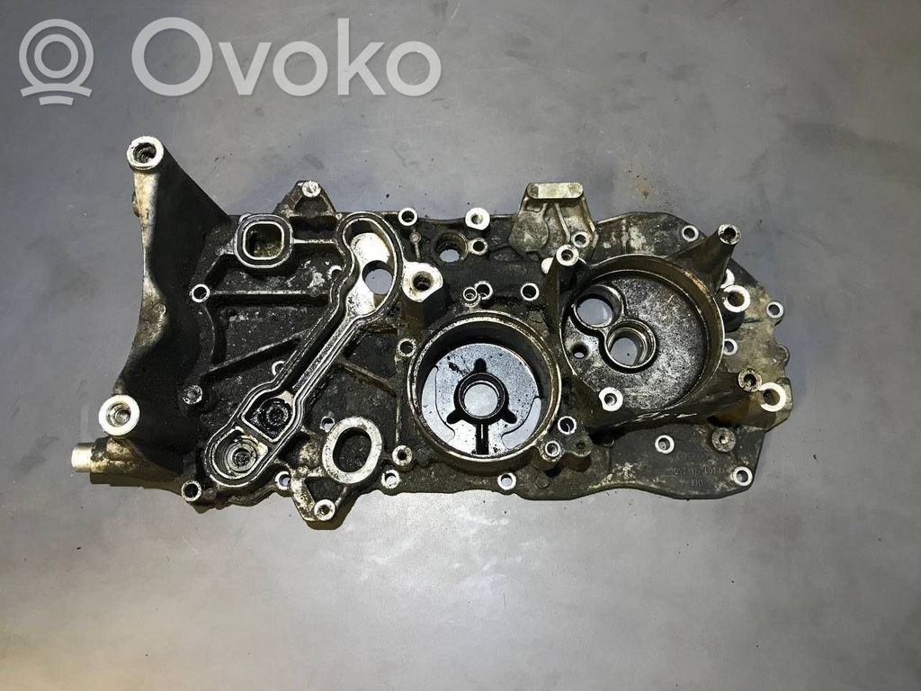 Audi A8 S8 D3 4E Öljynsuodattimen kannake 