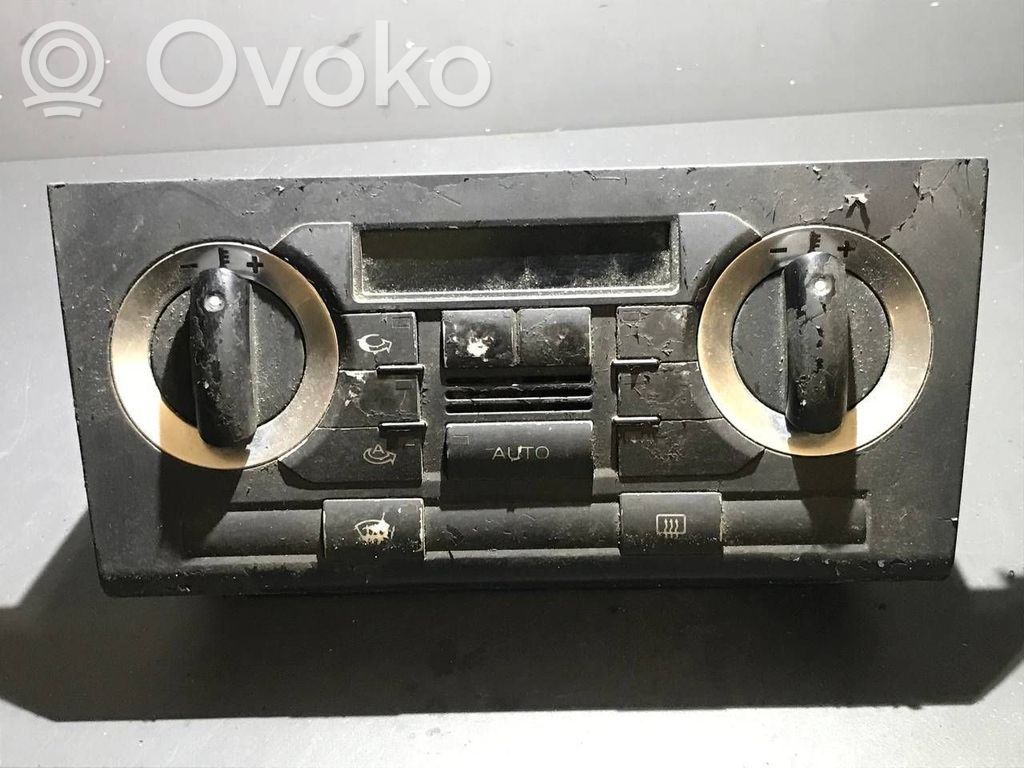 Audi A3 S3 8P Climate control unit 
