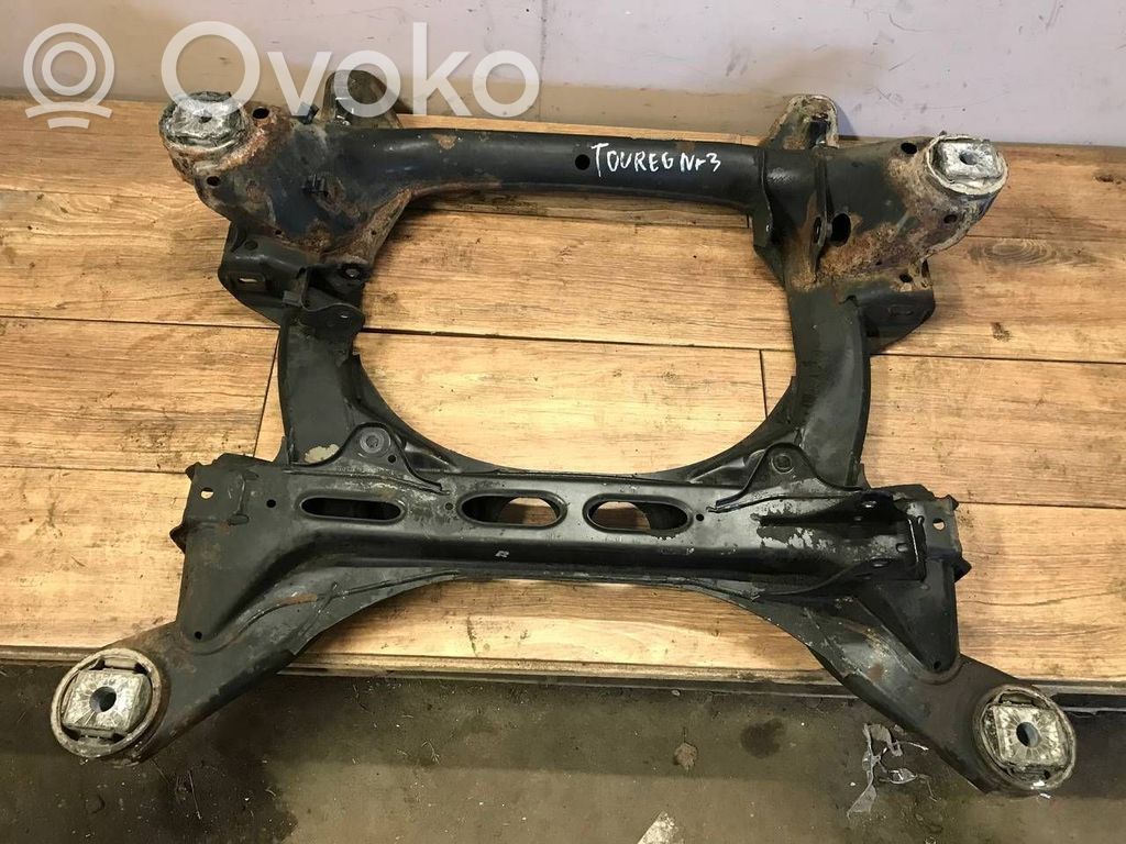 Volkswagen Touareg I Front subframe 