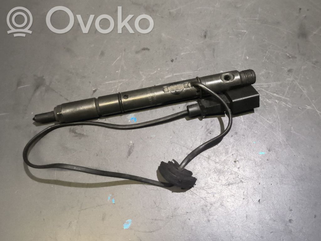 Audi A6 S6 C5 4B Inyector de combustible 