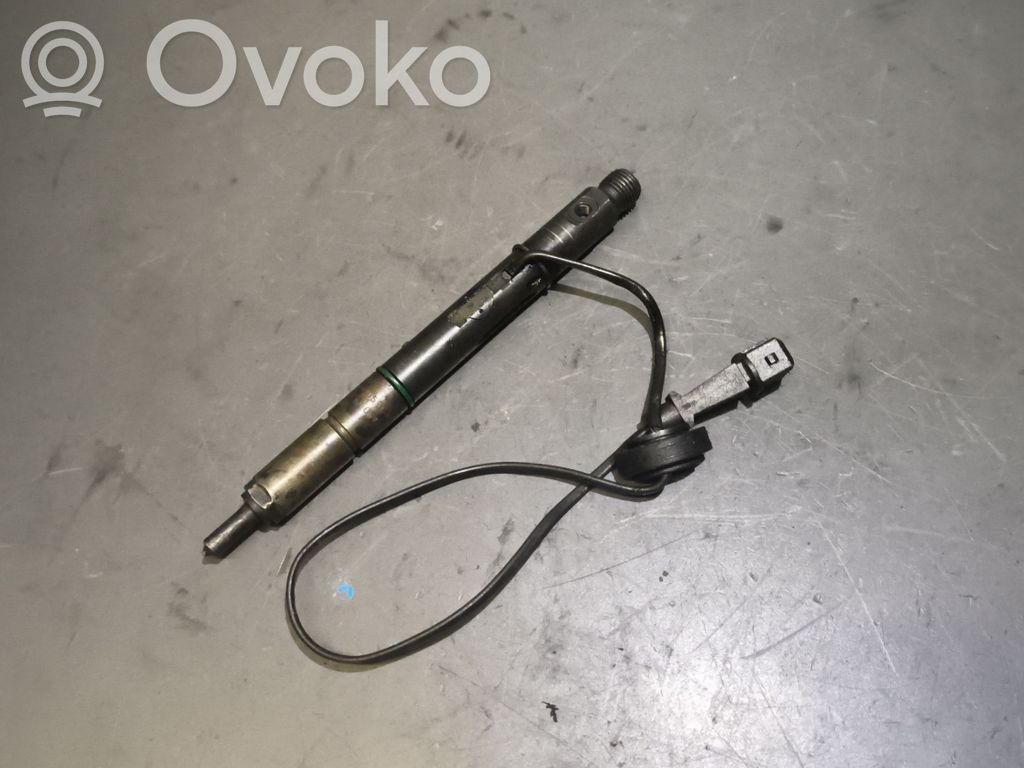 Audi A6 S6 C5 4B Inyector de combustible 