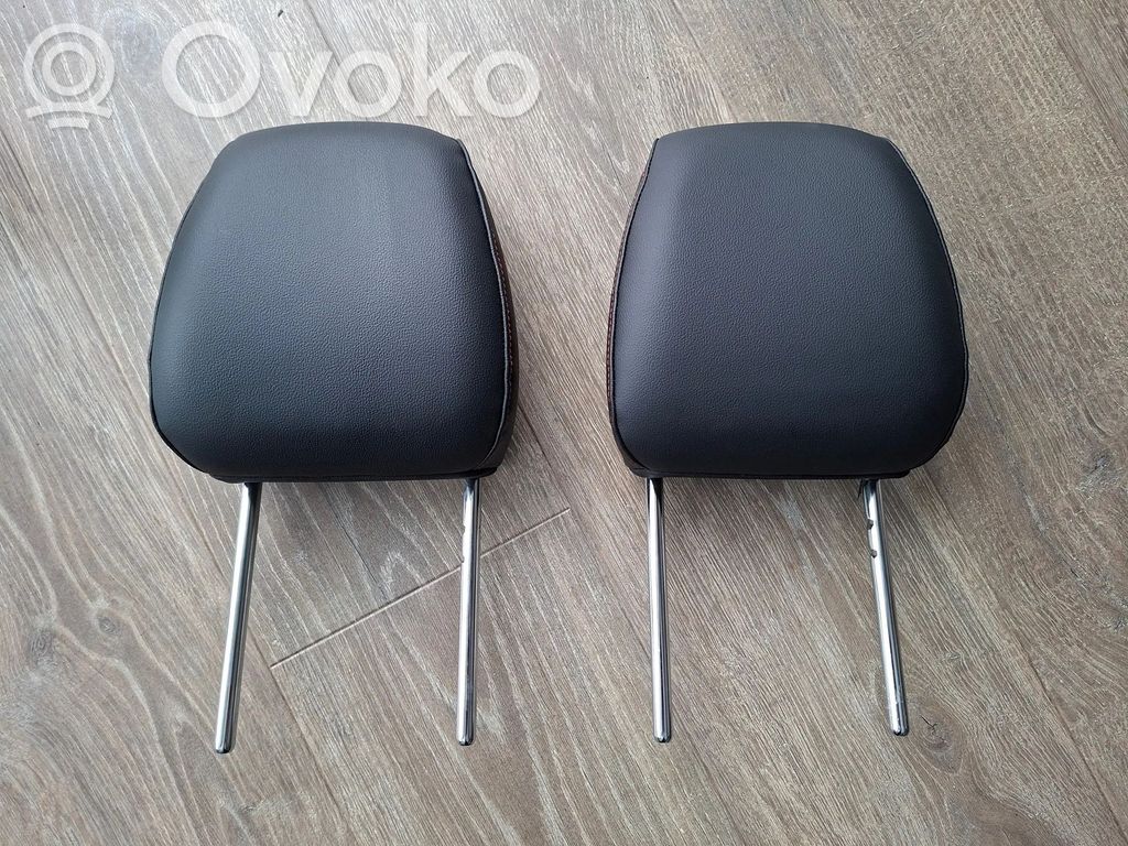 Ford Kuga III Front seat headrest 