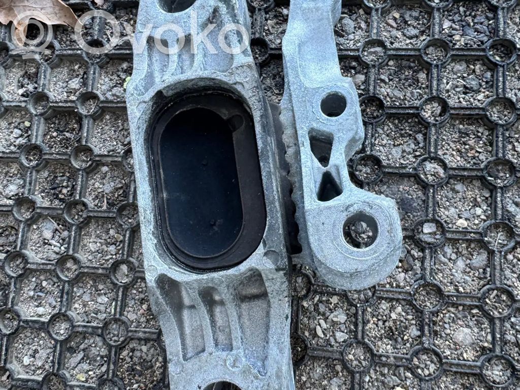 Ford Kuga III Engine mount bracket 