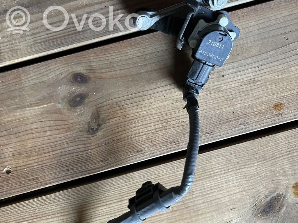Toyota RAV 4 (XA50) Inny element zawieszenia przedniego 
