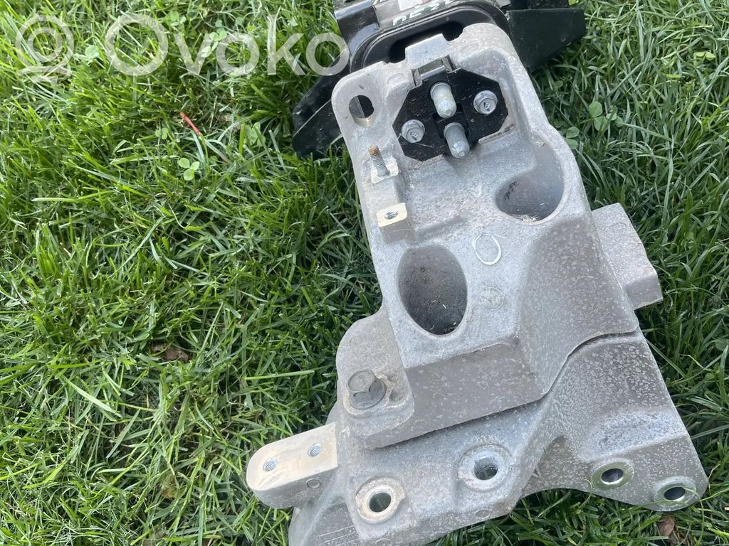 Gearbox mount   DSDD