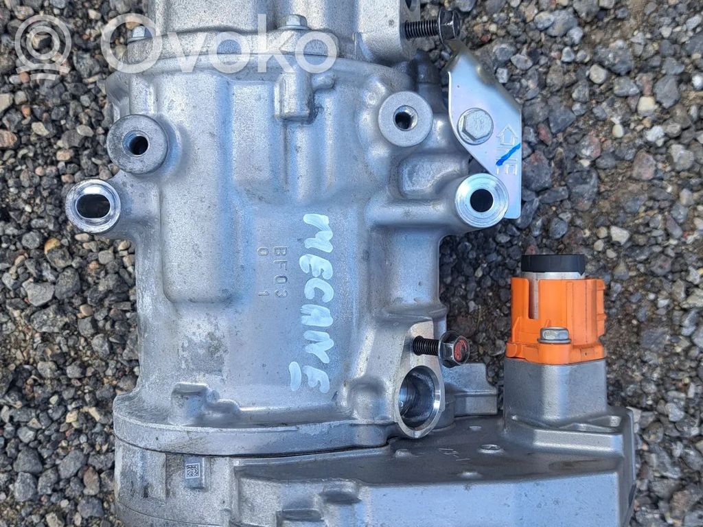 Renault Megane E-Tech Klimakompressor Pumpe 
