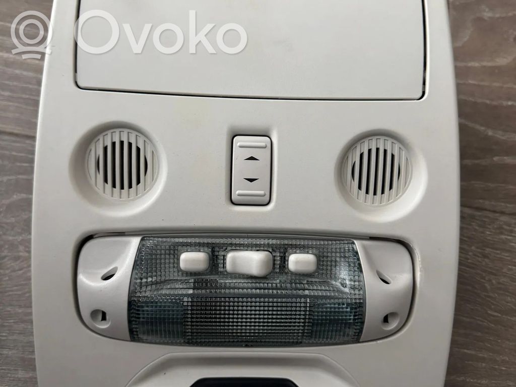 Ford Ecosport Etuistuimen valo 
