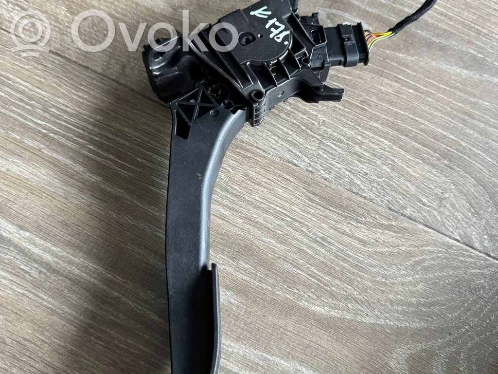 Gaspedal   1EC723503B