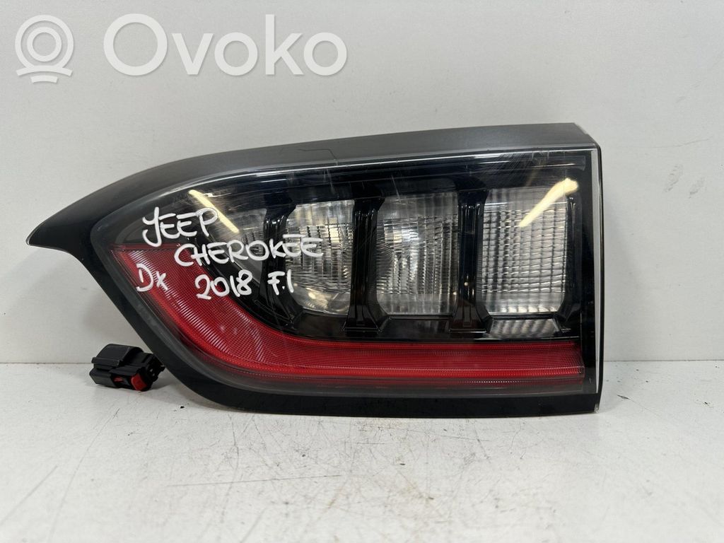 Jeep Cherokee KL Takaluukun takavalot 