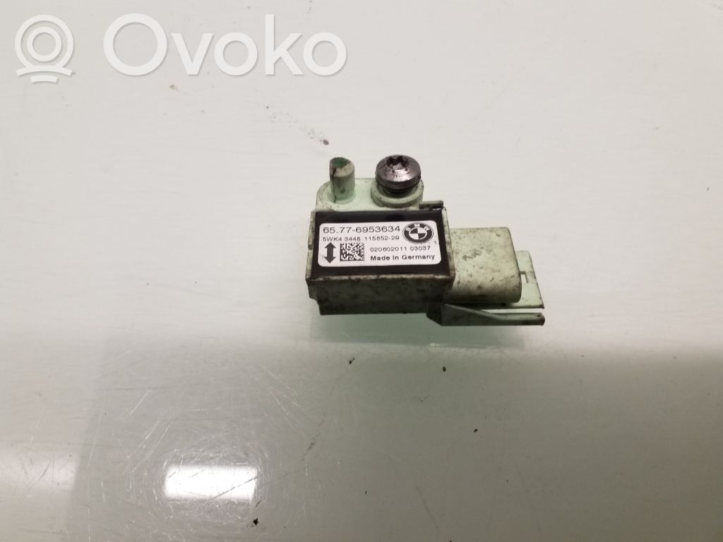 BMW 5 E60 E61 Airbagsensor Crashsensor Drucksensor 