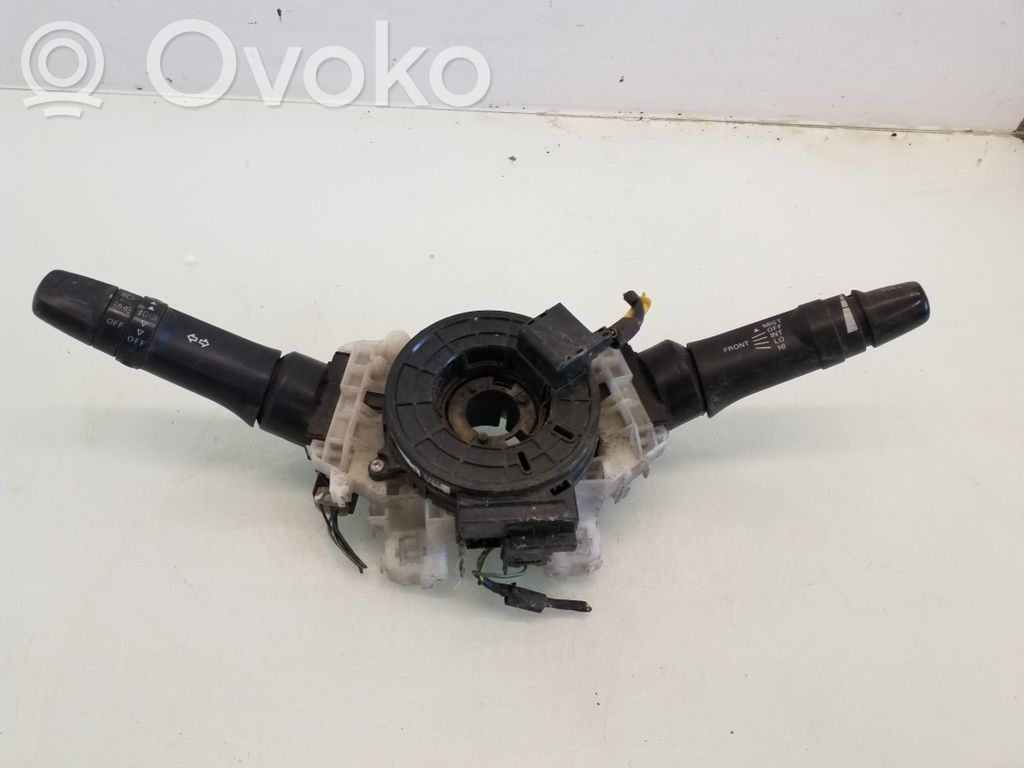 Mitsubishi L200 Commodo, commande essuie-glace/phare 