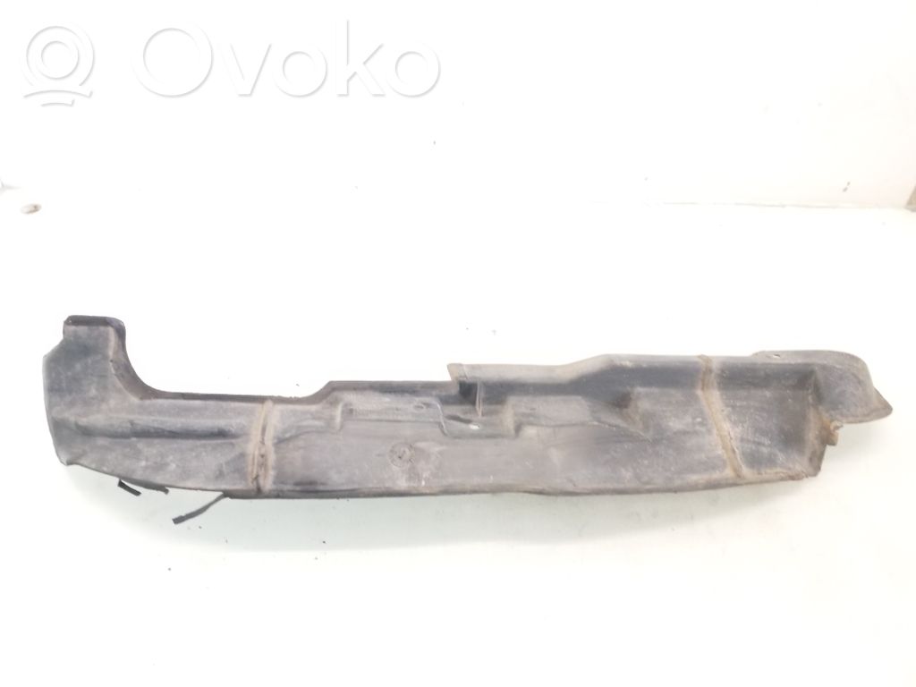 Audi A4 S4 B5 8D Verkleidung Kotflügel 