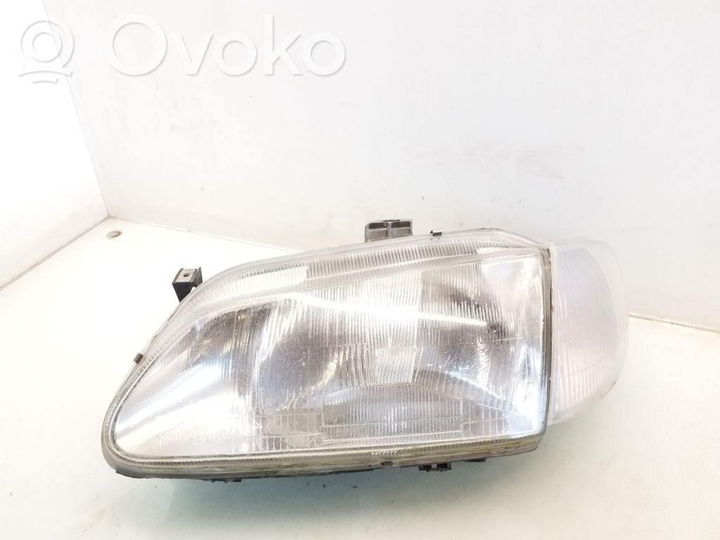 Renault Scenic I Headlight/headlamp 