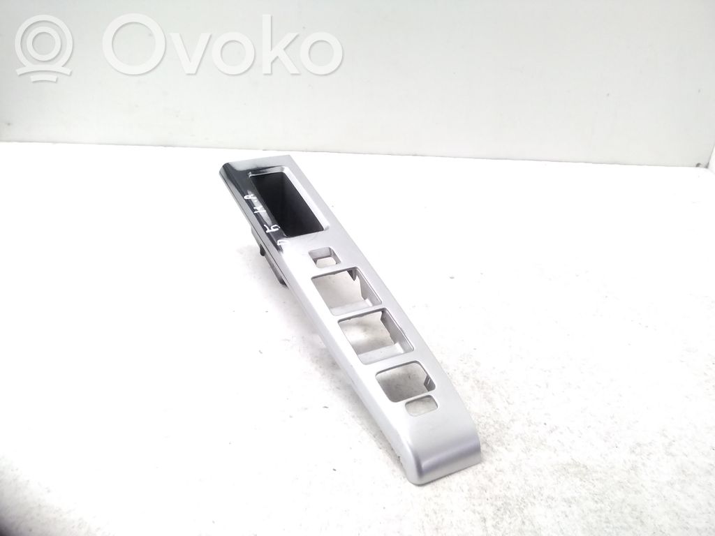 Mazda 5 Other front door trim element 