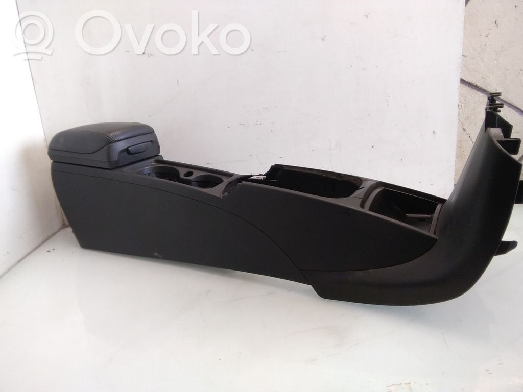 Volvo V50 Keskikonsoli 