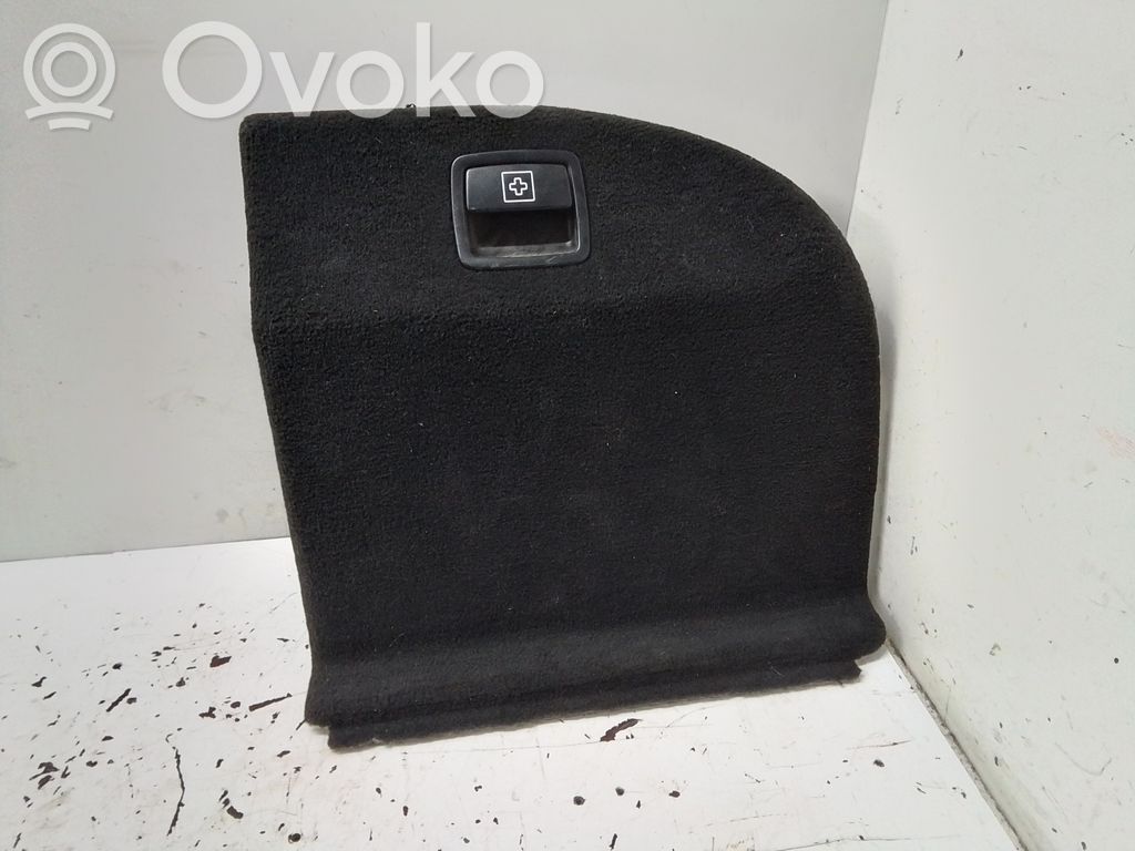 BMW 5 E60 E61 Šoninis apdailos skydas 
