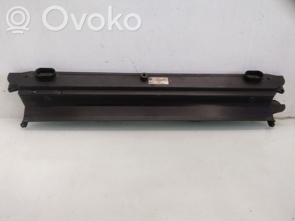 BMW 5 E60 E61 Viršutinė dalis radiatorių panelės (televizoriaus) 