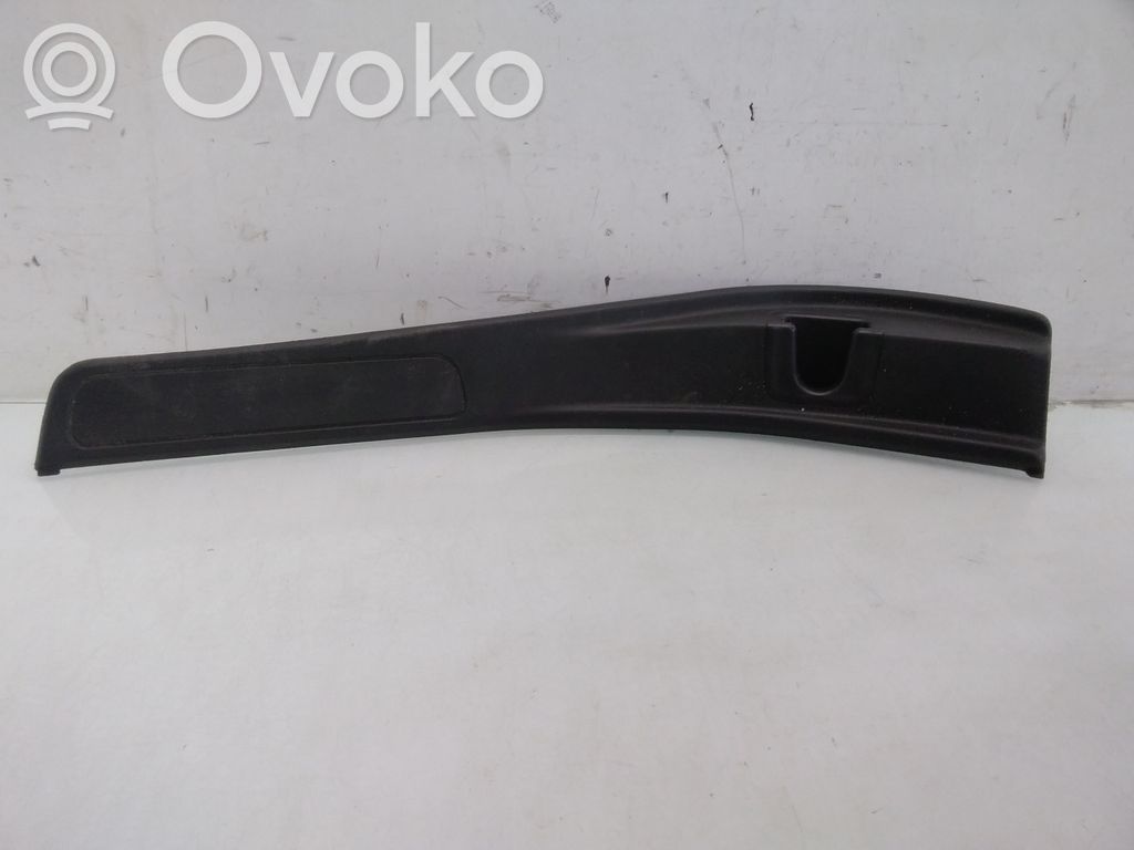 Subaru Forester SH Galinio slenksčio apdaila (vidinė) 