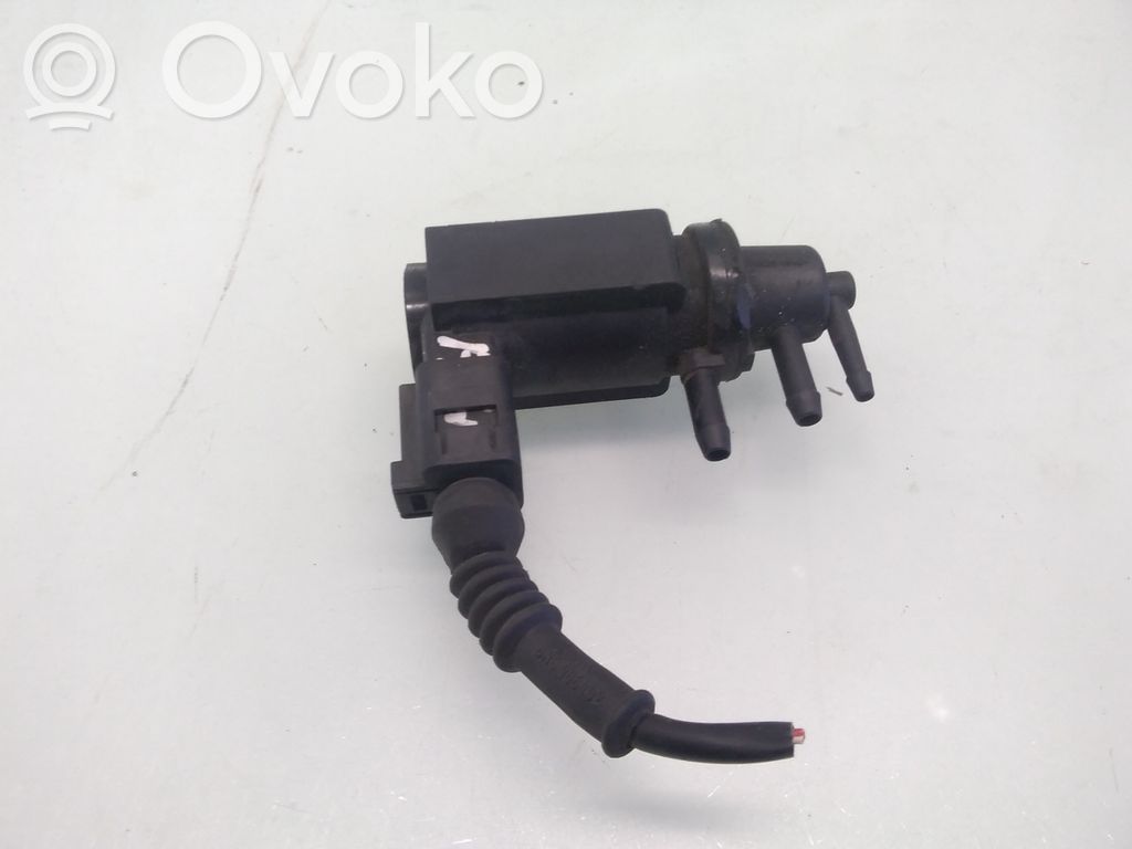 Audi A6 S6 C5 4B Electroválvula del turbo 