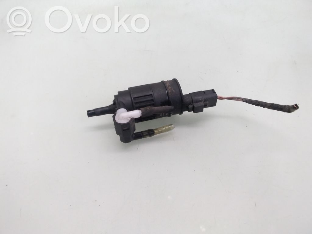 Windscreen/windshield washer pump