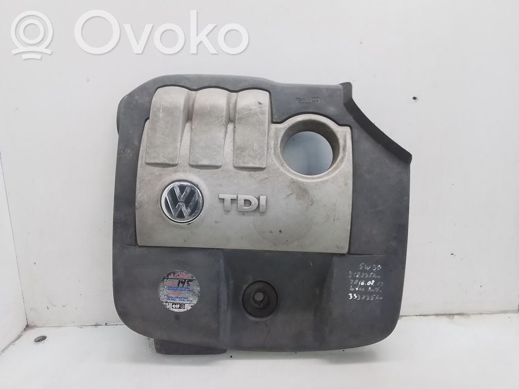 Volkswagen PASSAT B6 Osłona górna silnika 