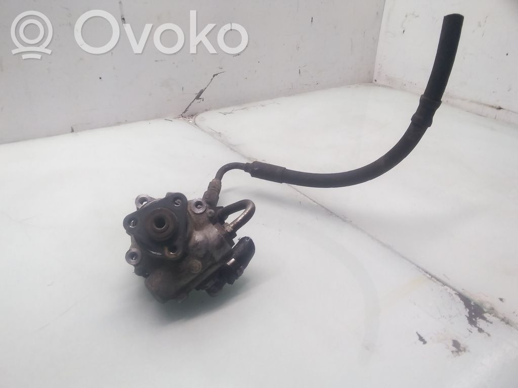 Opel Vectra B Power steering pump 