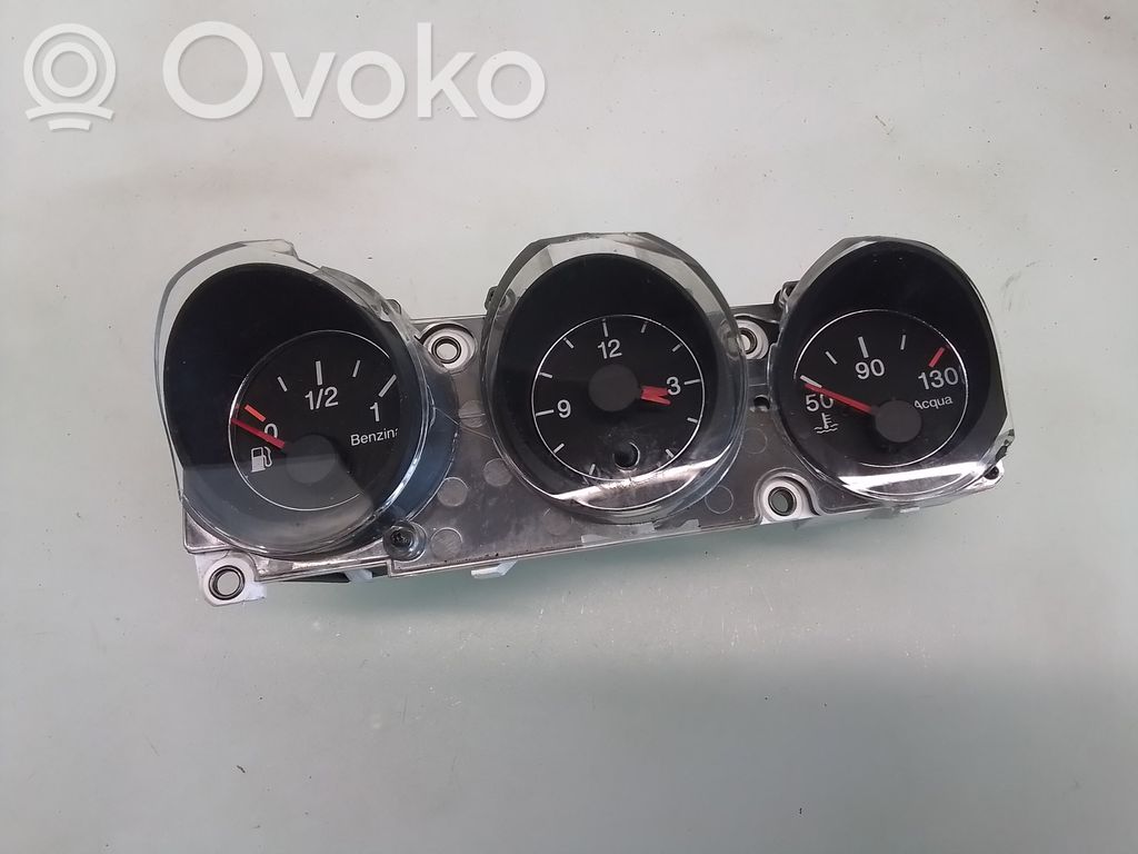 Alfa Romeo 156 Nopeusmittari (mittaristo) 