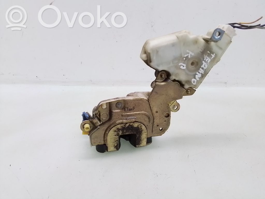 Nissan Terrano Front door lock 