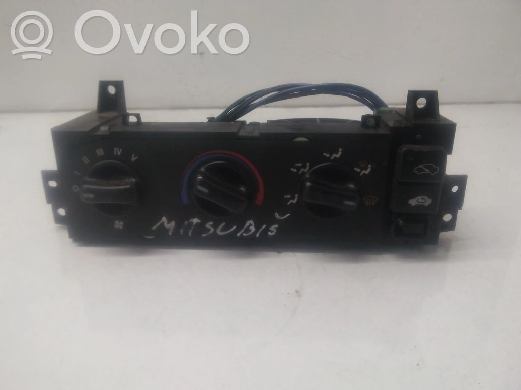 Mitsubishi Carisma Climate control unit 