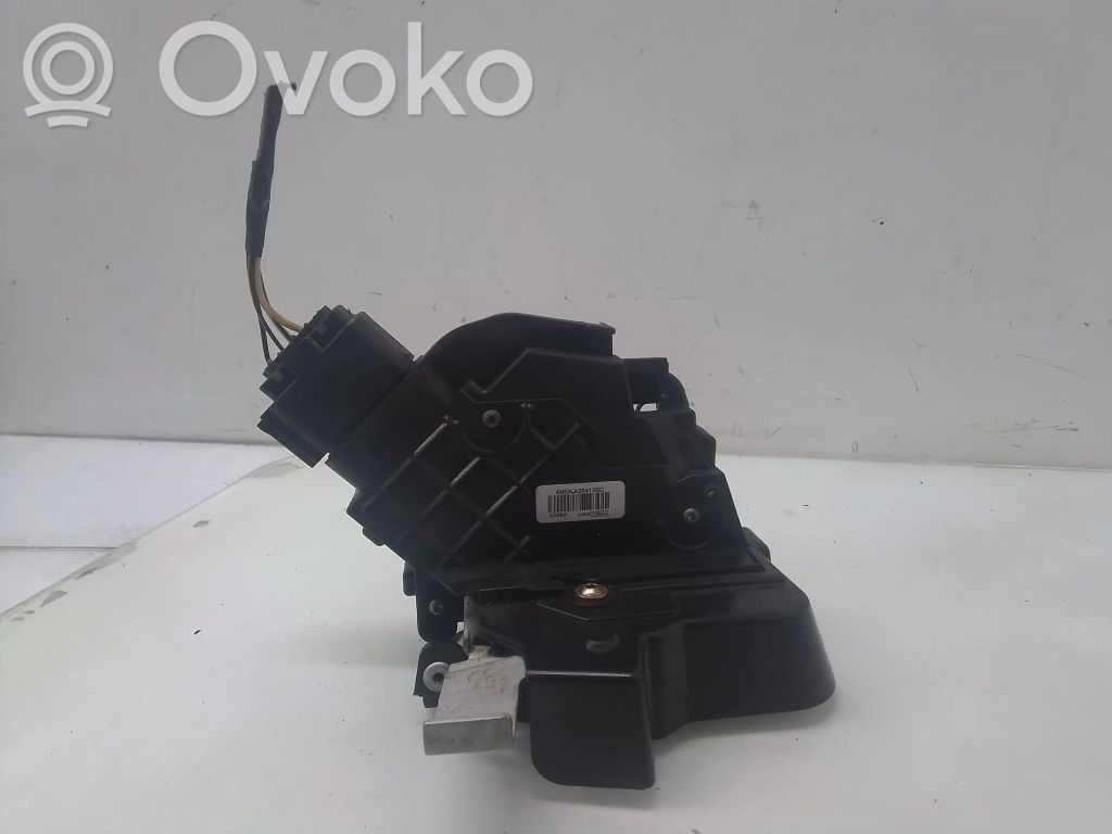 Ford Focus Aizmugurē slēdzene 