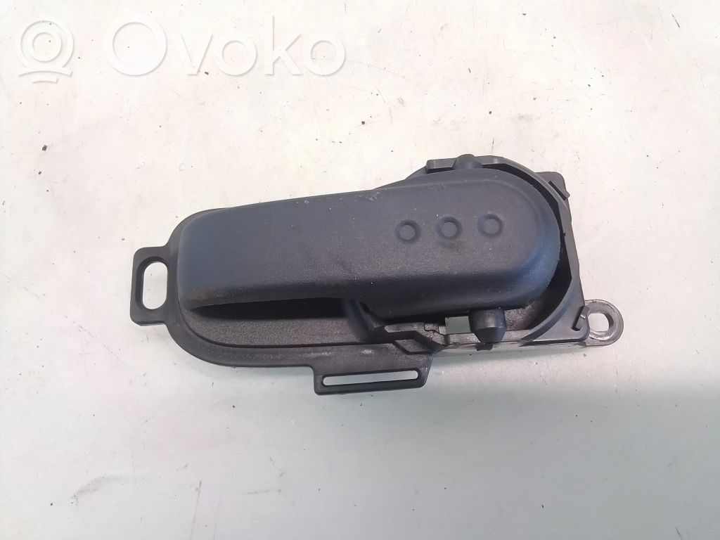 Nissan Note (E11) Front door interior handle 